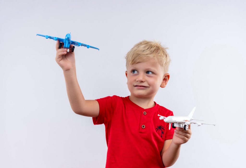 Consejos para mantener a los niños ocupados durante el vuelo
