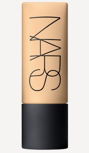 Nars Base de maquillaje NARS Soft Matte Complete – Oferta