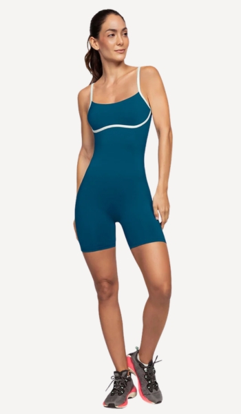 LEONISA Enterizo deportivo corto con compresión de abdomen – Oferta